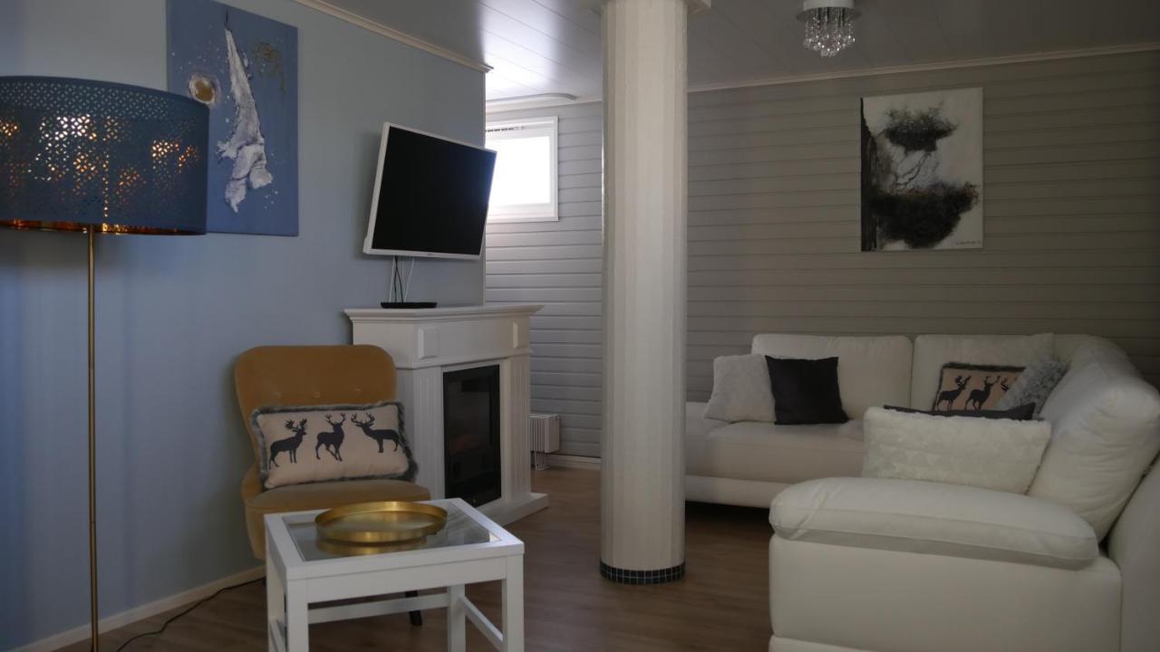 רובניימי Hotel Golden Circle Suites מראה חיצוני תמונה