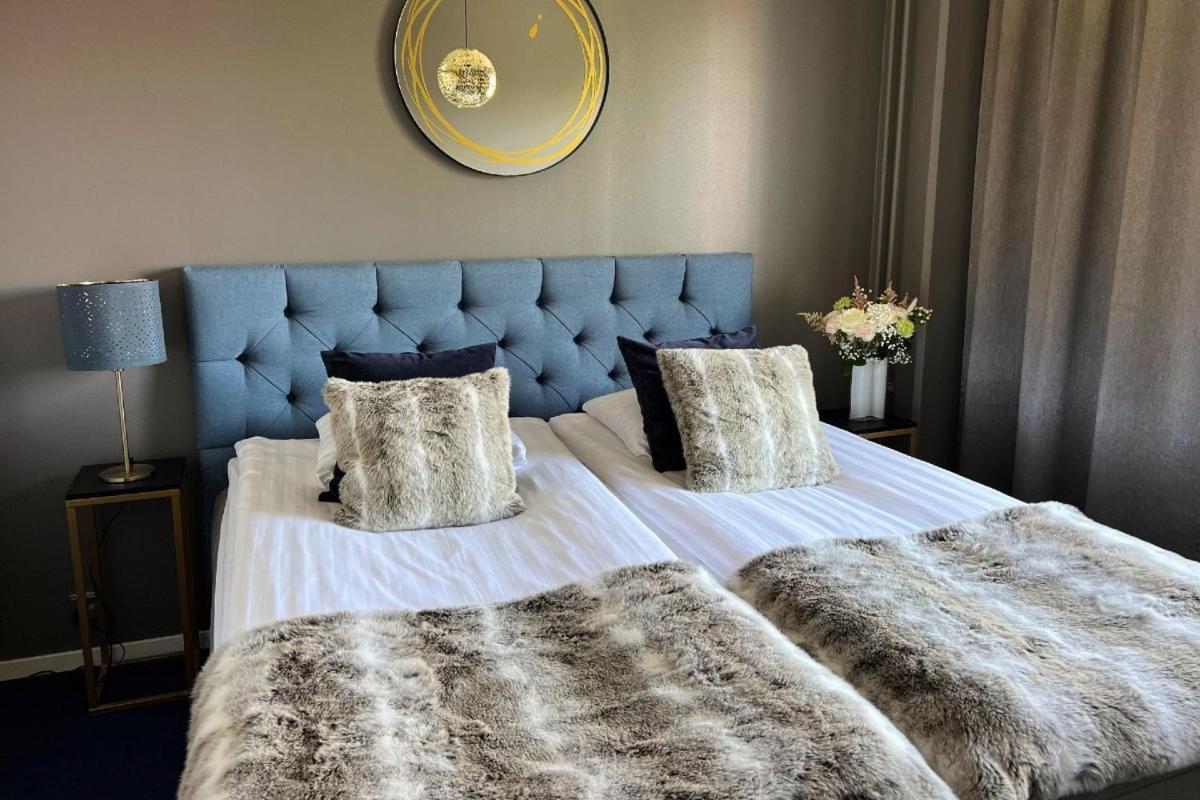 רובניימי Hotel Golden Circle Suites מראה חיצוני תמונה