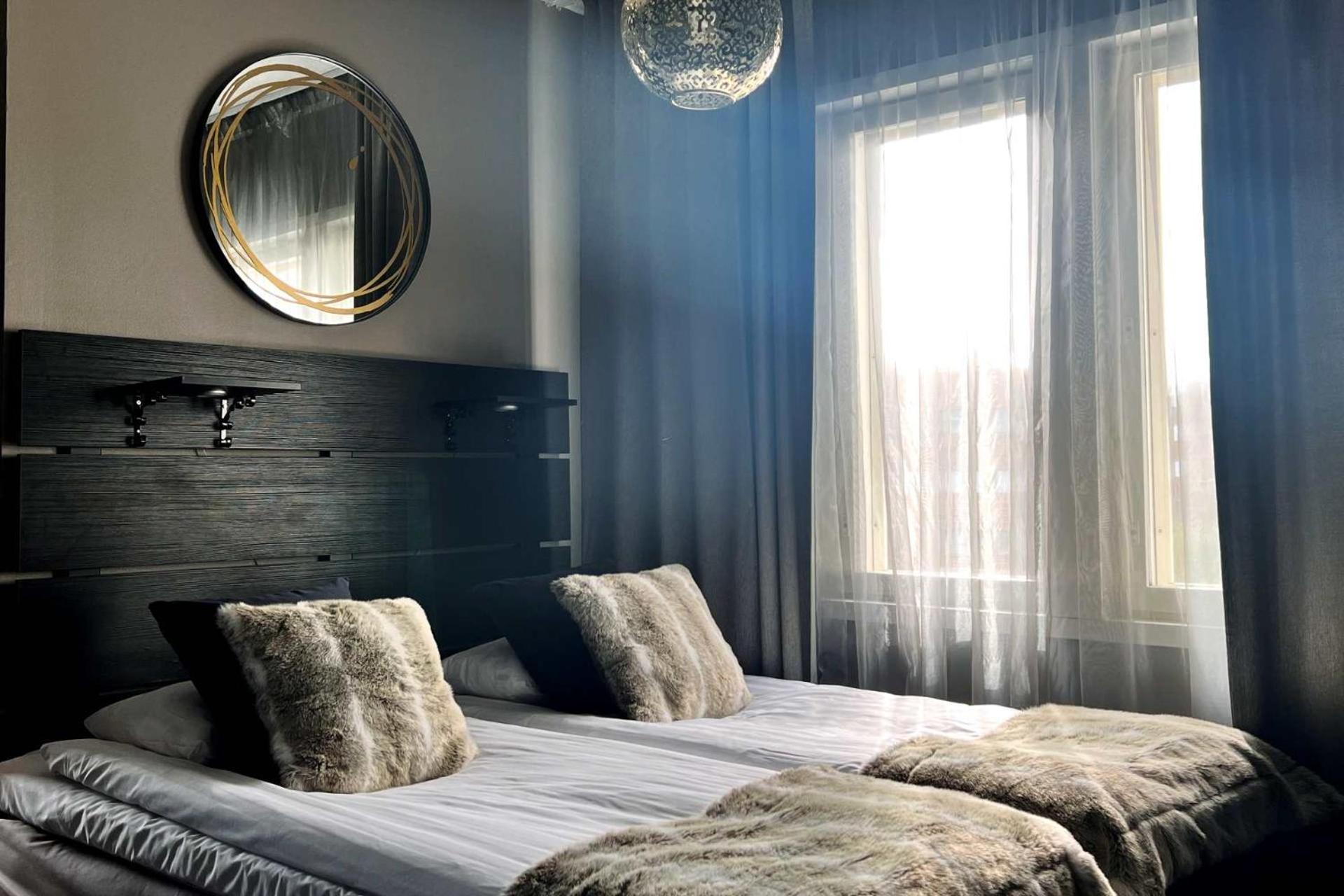 רובניימי Hotel Golden Circle Suites מראה חיצוני תמונה