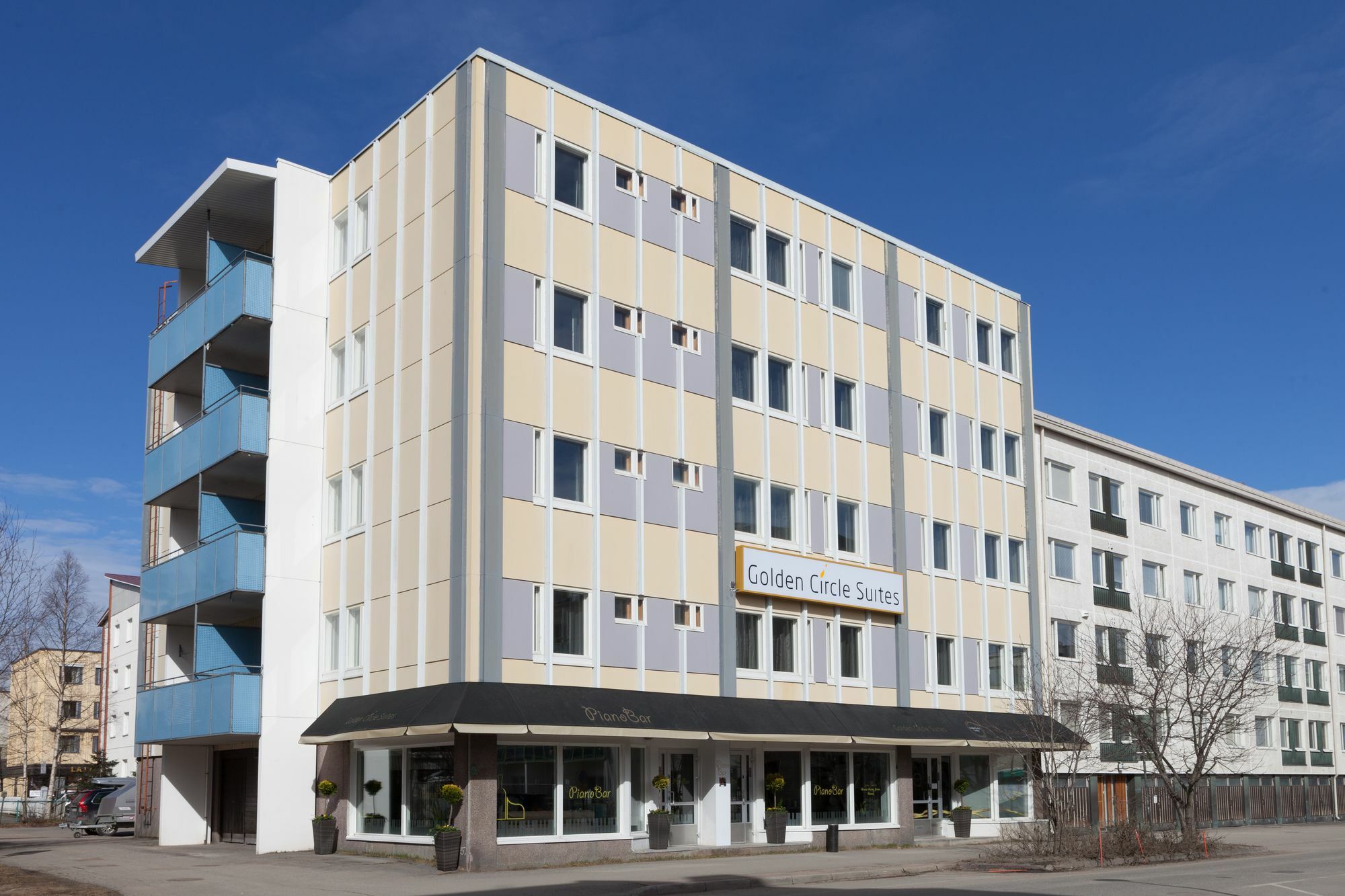 רובניימי Hotel Golden Circle Suites מראה חיצוני תמונה